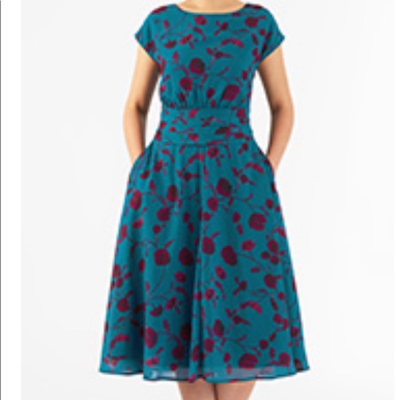 eshakti Dresses & Skirts - Crepe A-line Midi Dress